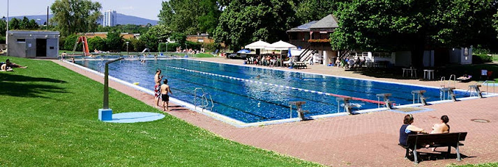 Höchster Schwimmverein 1893 e.V. - Frankfurt am Main 1 AF1QipMKrIZJl0HfcaoQGz0f5s xKzBPm3UFn7hQN2Tcw714 h240 k no