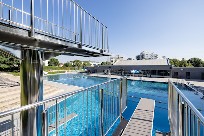 Hallen-Freibad Berkheim - Esslingen am Neckar 1 AF1QipP Y2PwdXgrXeP RAMYn5ioobQoKs IwvS7Thrtw408 h272 k no