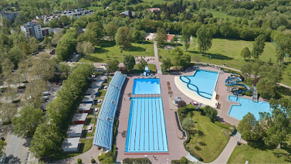 Wellenfreibad Reutlingen - Reutlingen 1 AF1QipPAyfw6VkUdEECyjLP X85dbsGy1nztq5wuTdx2w426 h240 k no
