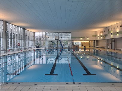 Hallenbad Nord - Tübingen 1 AF1QipPQ7t5yGi8Xp66bIjR2f5 QDXQw8wvFHjRAt2uzw408 h306 k no