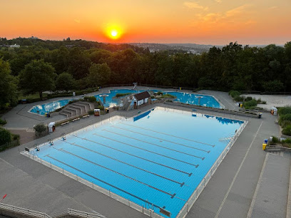 Hardtbergbad Hallenbad - Bonn 1 AF1QipM96CXfF2b3aKdRb 6y4gi303ECuKdY0WU8Myvxw408 h306 k no