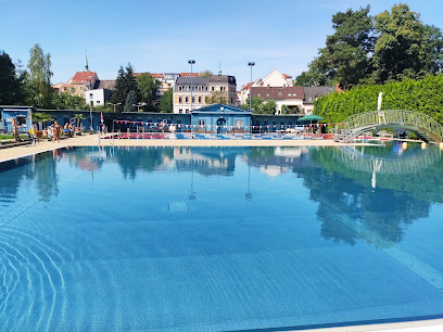 Stadtbad - Radeberg 1 AF1QipNmBmT5XgkM8e5ZnU GfWUDTwKN1o35XOH9RARCw408 h306 k no