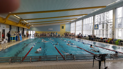 Schwimmhalle Saalfeld - Saalfeld/Saale 1 AF1QipOHxrpCtOGWyFO28RO6ekmOixOcof6XF50DpJ gw426 h240 k no