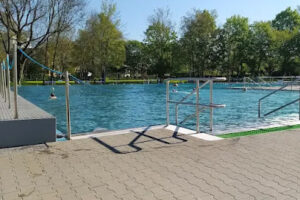 Freibad Hausen - Frankfurt am Main 17 Freibad Hausen – Frankfurt am Main