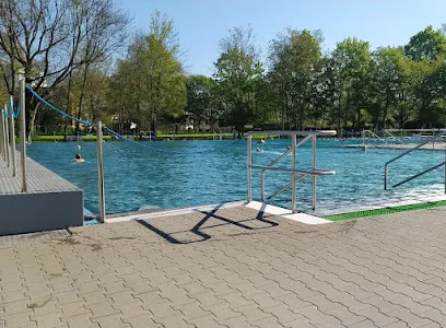 Freibad Hausen - Frankfurt am Main 1 AF1QipOOITT4TSeF3yNma 3IaJEZDoyTvXV8Zfscr K6w408 h300 k no
