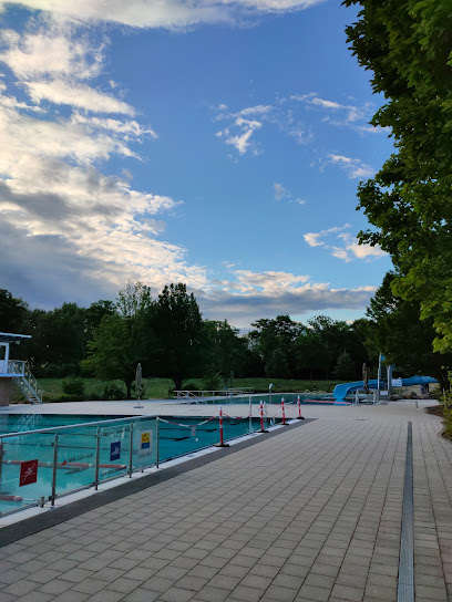 Freibad Saline - Halle (Saale) 1 AF1QipMXhqqm 1P5YPSaPkV g yLCd5r3wPICfPgK6ruw408 h544 k no
