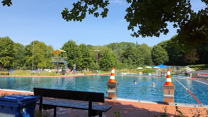 Freizeit- und Erlebnisbad - Sontra 1 AF1QipMjOSHK9 moOkXKGjfuGDoDmeSve03jE3cr7T 9w426 h240 k no