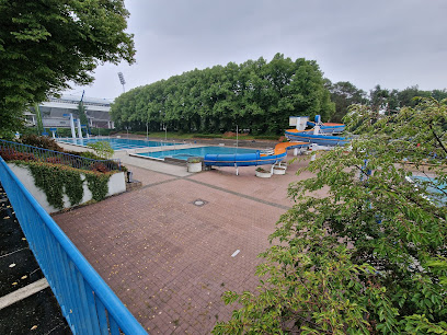 NürnbergBad - Stadionbad - Nürnberg 1 AF1QipPkJ4pYomZ M eTPeyYG FxIX9MaieBc zv0eRnw408 h306 k no
