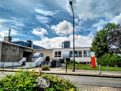 Schwimmhalle Brand - Aachen 1 AF1QipO8tFFzqvPeclwS573mXBfRKt6 QhyC JEnrzzDw408 h308 k no