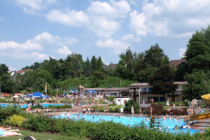Schwimmbad Waidesgrund - Petersberg 11 Schwimmbad Waidesgrund – Petersberg