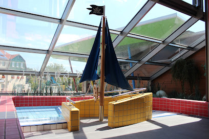 Schwimmhalle Jahnbad Borna - Borna 1 AF1QipNK2Dy6vFeTEeJHuLA3iwZIpsTib9t31qvZnPoYw408 h272 k no