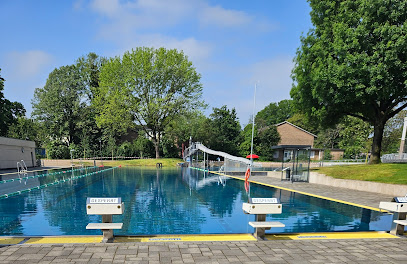 Freibad Benrath - Düsseldorf 1 AF1QipPNmGca3i NNJLA4tyxdffbzg0jO68uZeedHYZrw408 h264 k no