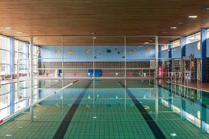 Hallenbad Schloßparkbad - Bremen 1 AF1QipNXe3xjJFJzRcLp91YEITdUSPxr uPh1GGT2w 8w408 h271 k no